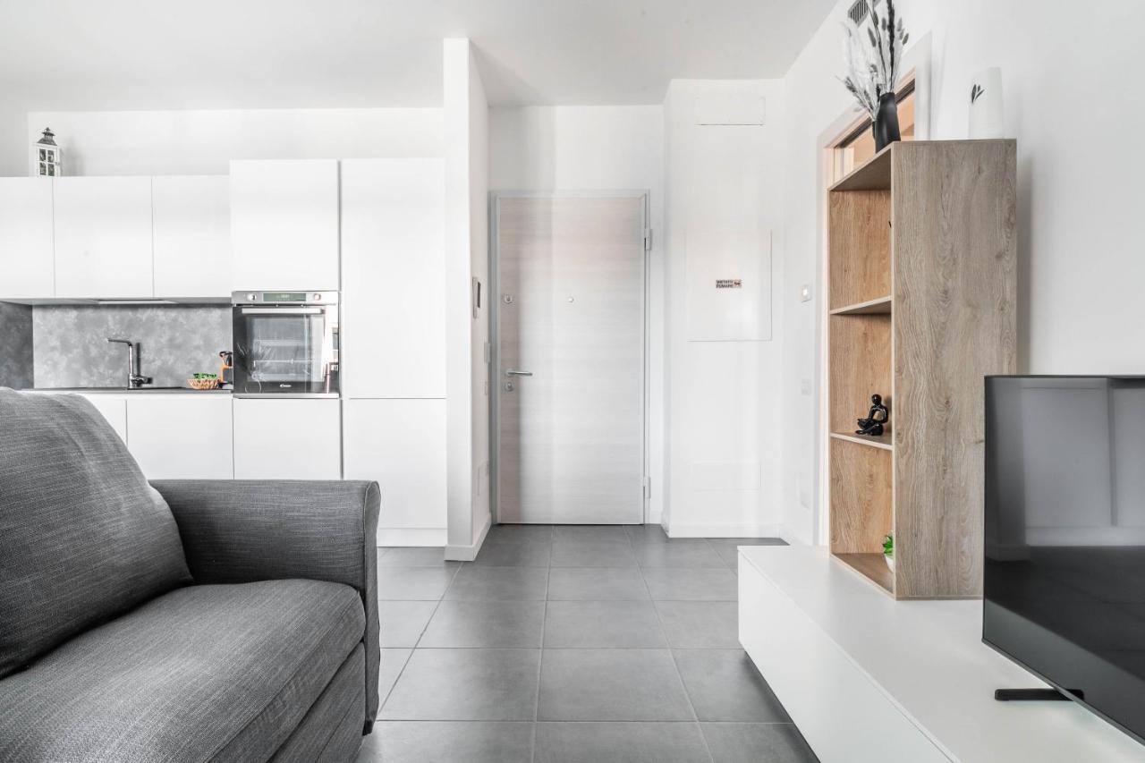 Harmony House - Rho Fiera 6Min - Free Parking - Terrace Lejlighed Milano Eksteriør billede