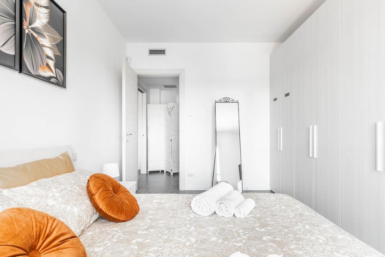 Harmony House - Rho Fiera 6Min - Free Parking - Terrace Lejlighed Milano Eksteriør billede